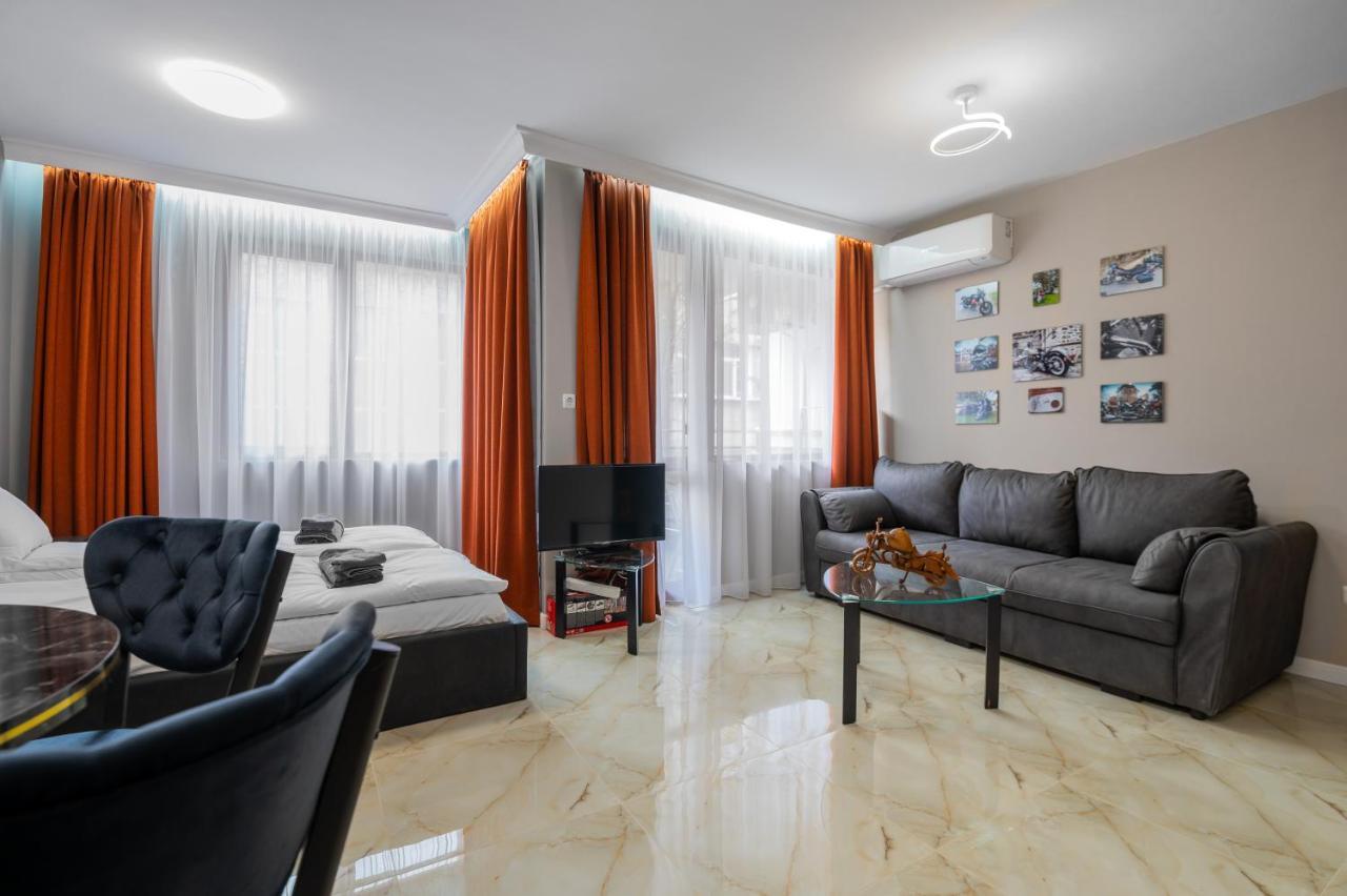 Moto Retreat I Central Studio I Free Parking Apartment